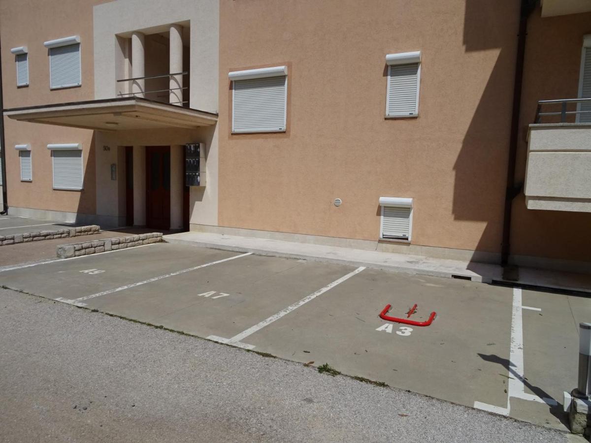 Apartment Erika Premantura Exterior photo